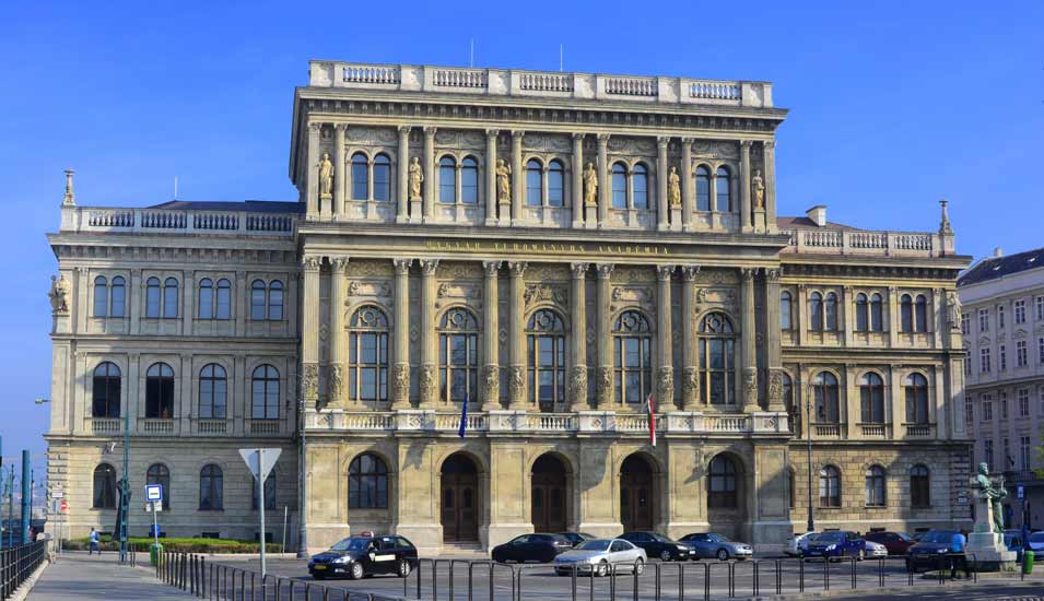 Gebäude der Ungarischen Akademie der Wissenschaften