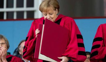 Angela Merkel bei der Verleihung ihrer Ehrenpromotion der Harvard Universität im Mai 2019