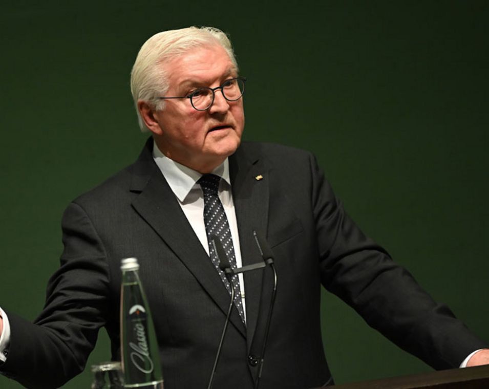 Bundespräsident Frank-Walter Steinmeier am Rednerpult.