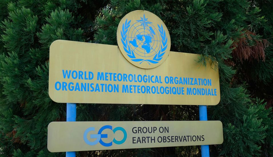Das Foto zeigt ein Schild der Weltwetterorganisation in Genf.