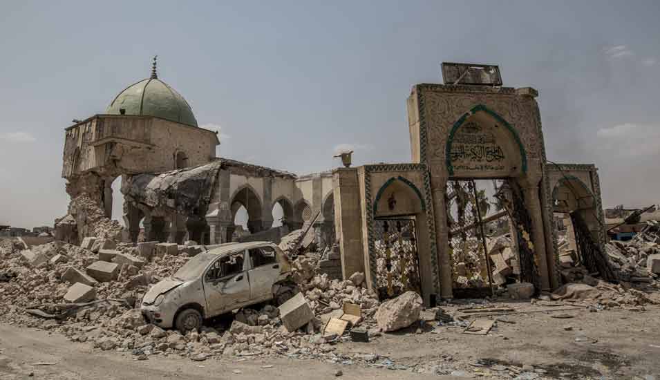 Ruinen einer vom IS zerstörten Moschee in Mossul im Irak