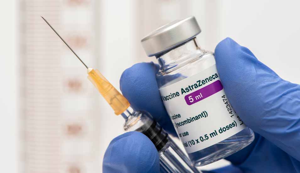 Original Impfampullen mit Impfstoff von Astrazeneca gegen Covid-19