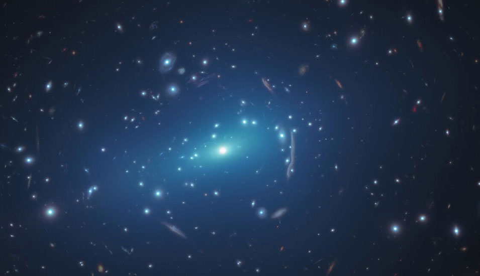 Ein undatiertes NASA/ESA Bild des Hubble Space Teleskops zeigt den riesigen Galaxiehaufen MACSJ 1206.