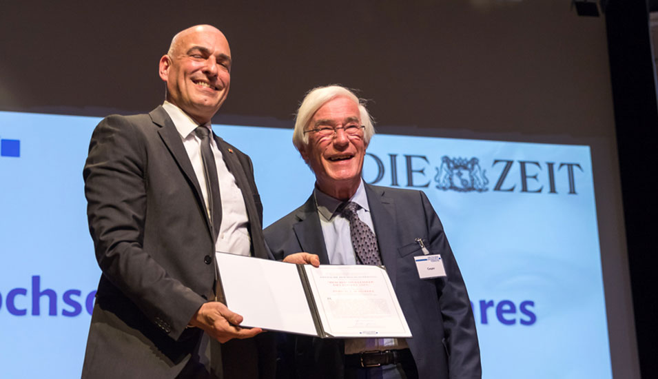 „Hochschullehrer des Jahres 2019“ Professor Dr. Ulrich S. Schubert mit Laudator Professor Dr. Gerhard Casper