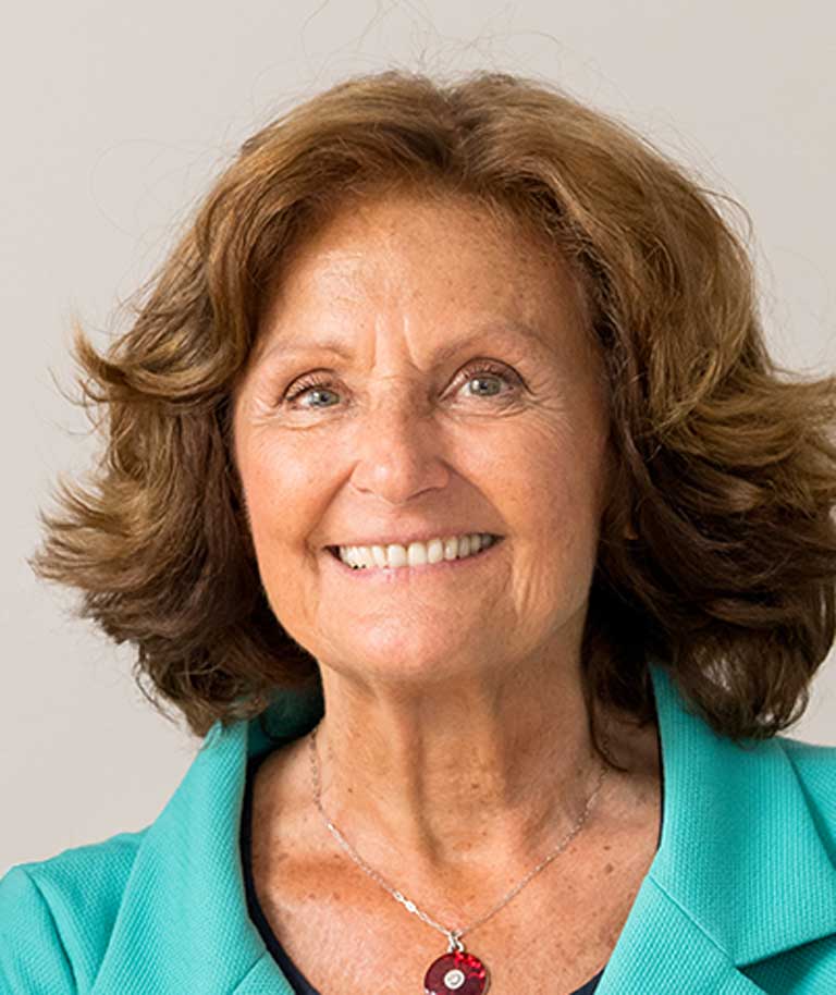 Portraitfoto von Prof. Dr. Dr. Angelika Görg