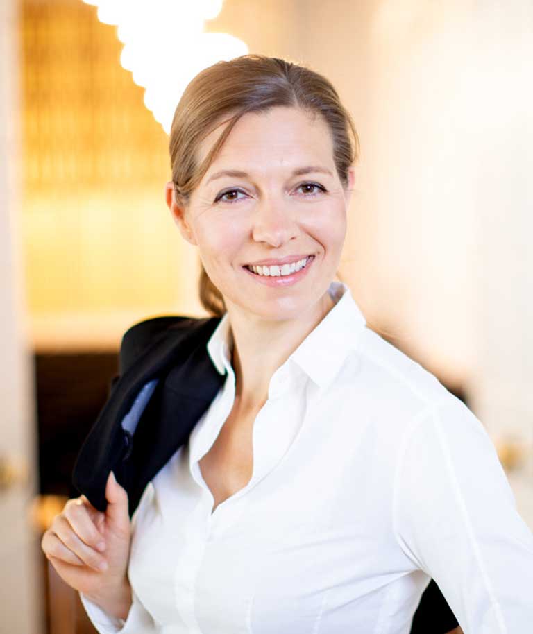 Professorin Susanne Menzel-Riedl