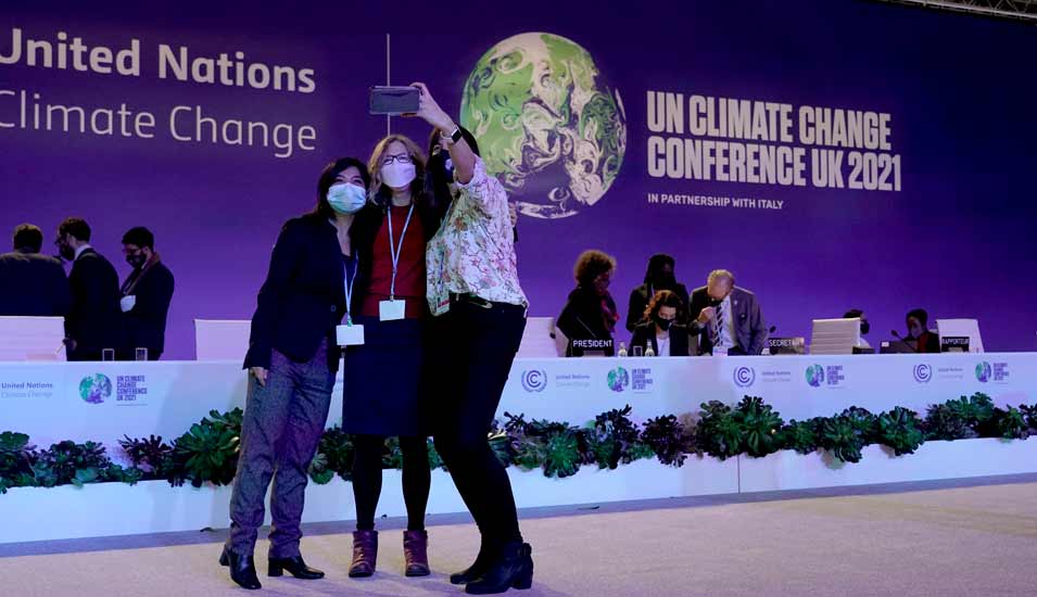 Delegierte im Plenarsaal der COP26 Klimakonferenz der Vereinten Nationen in Glasgow