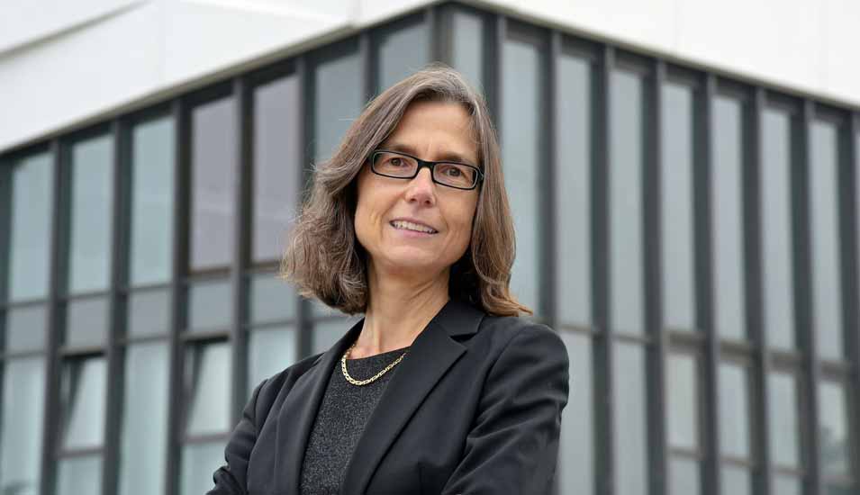Portraitfoto von Prof. Dr. Simone Fulda, Präsidentin der Christian-Albrechts-Universität zu Kiel 