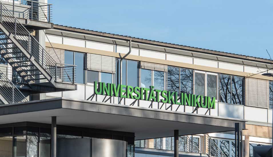 Fassade der RUB Universitätsklinik Marien Hospital in Herne