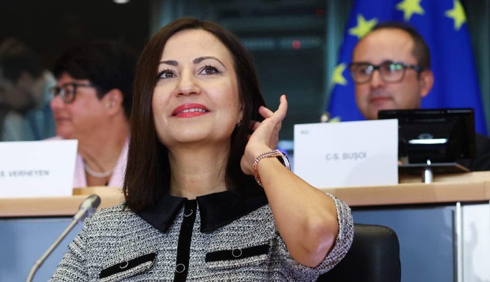 Eine Aufnahme der designierten EU-Kommissarin Iliana Ivanova im Europäischen Parlament