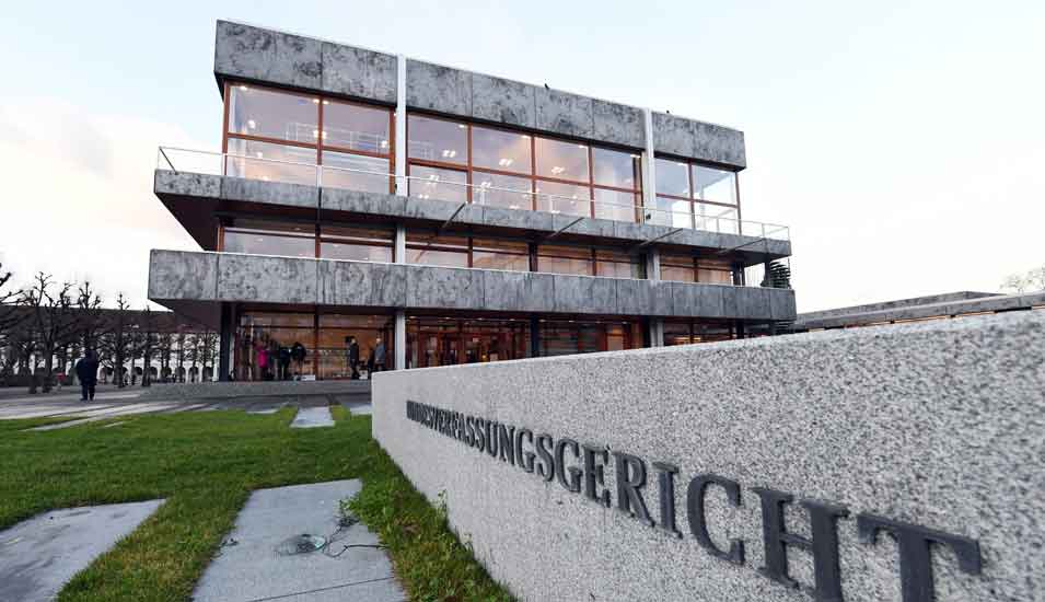 Das Foto zeigt das Gebäude des Bundesverfassungsgerichts in Karlsruhe.