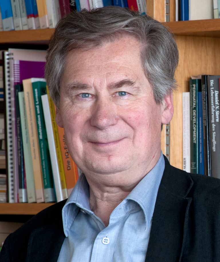 Portraitfoto von Prof. Dr. Ulrich Schmidt-Denter