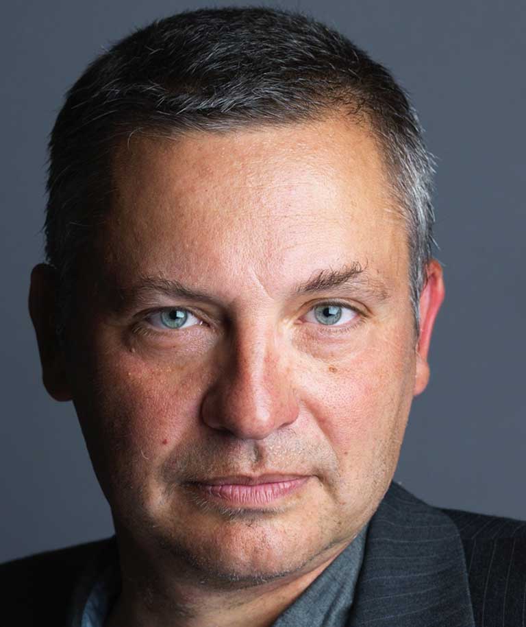 Portraitfoto von Prof. Stefan Kühl