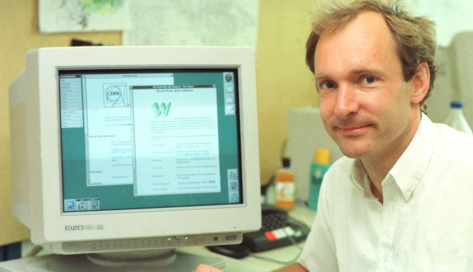 Professor Tim Berners-Lee bei CERN in Genf im Jahr 1994 an einer Computer.